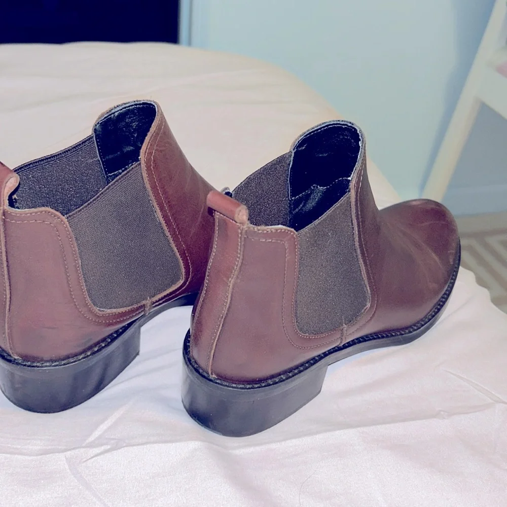 Boots - Picture 1 of 4